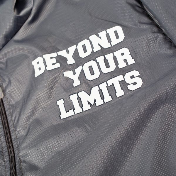 CHAQUETA ROMPEVIENTOS BEYOND YOUR LIMITS